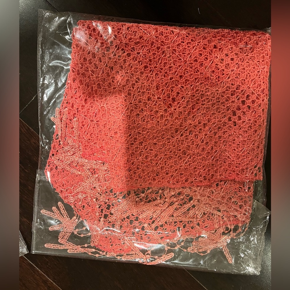 Lightweight Shawl NWT